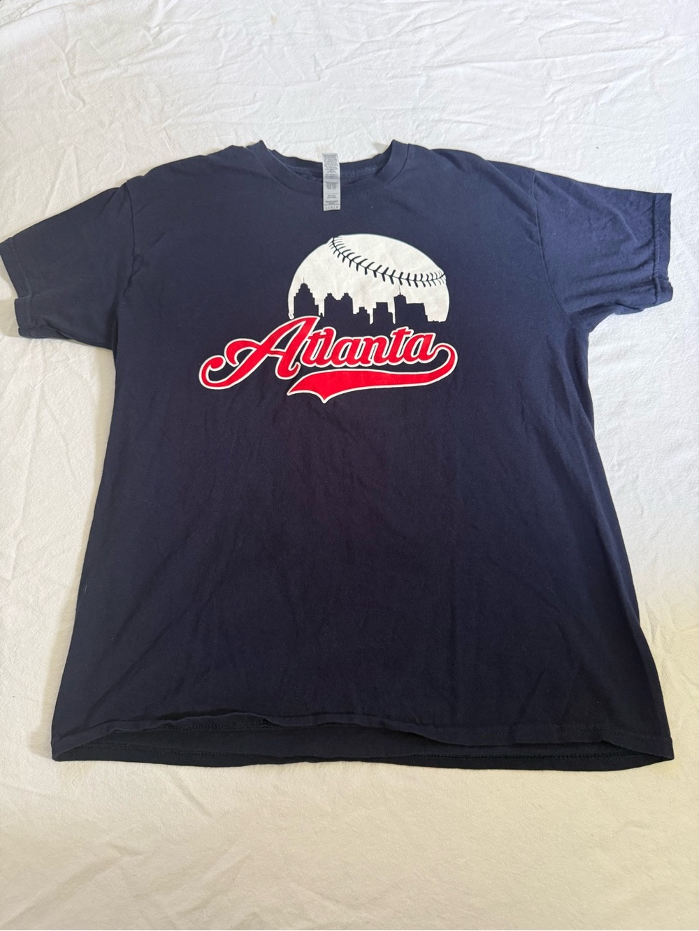 Gildan Heavy Cotton Atlanta Baseball Graphic Tee Navy Blue Mens Size Large - Picture 2 of 5